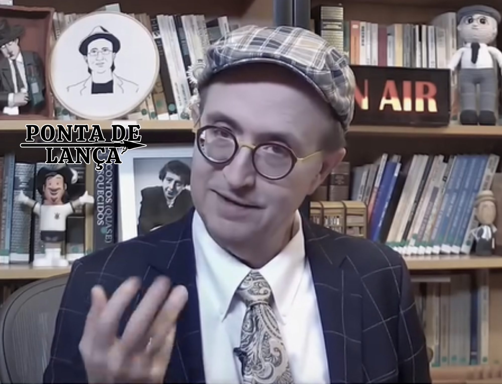 Fraude no INSS: Reinaldo Azevedo agora culpa os idosos.