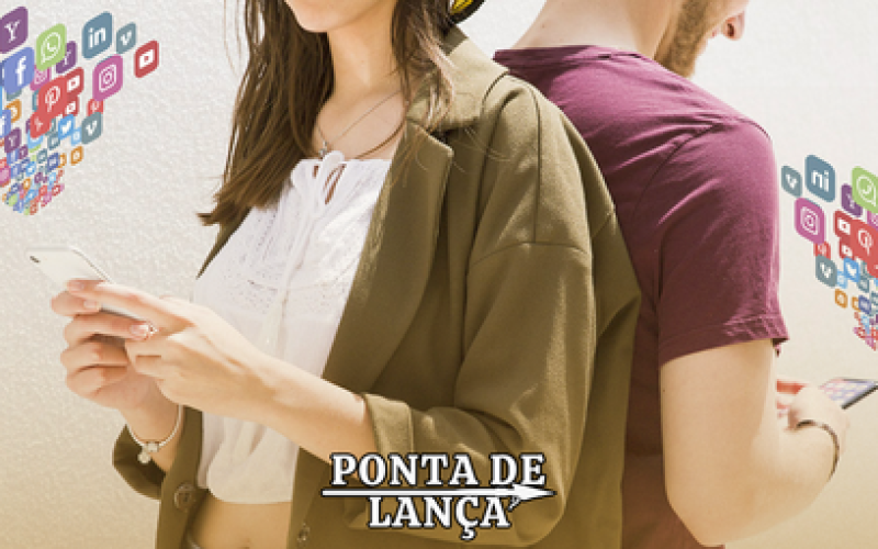 Seminário debate comunicação pública e desafios da era digital.