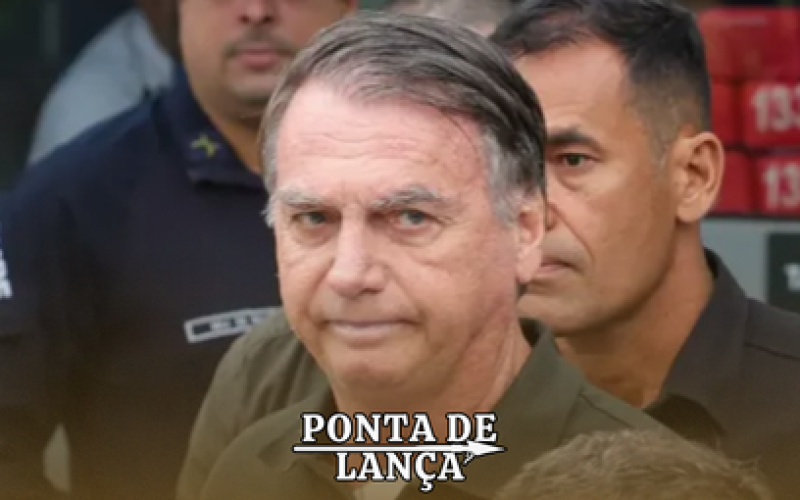 Bolsonaro passa mal e é internado às pressas em hospital.
