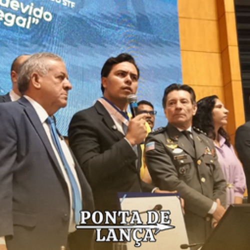 Advogado Jefrey Chiquini é homenageado na Ales com título de cidadão Espírito-Santense e Comenda Domingos Martins.