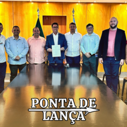 Assembleia Legislativa doa móveis e equipamentos para prefeituras do Estado.